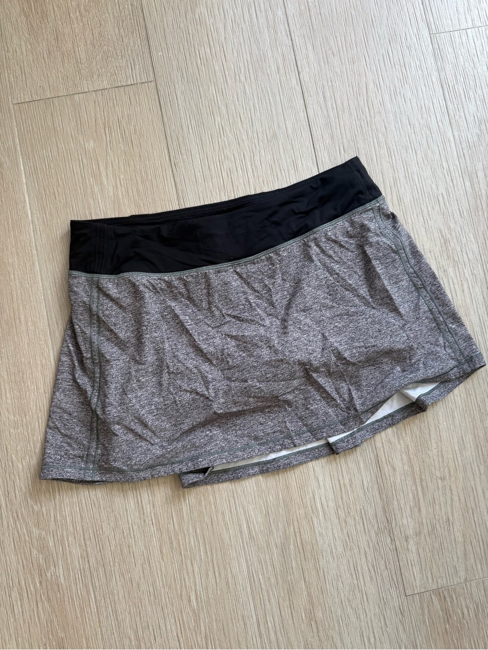 Lululemon Athletic Skort in Heather Gray with Black Waistband